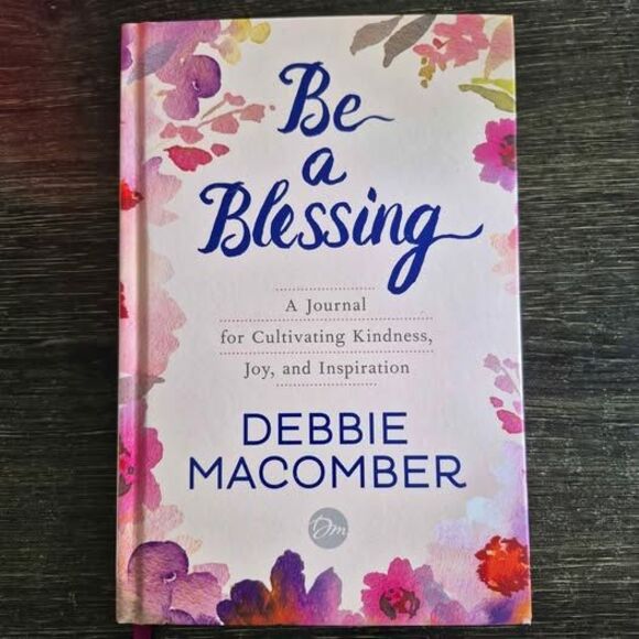 'Be A Blessing' Cultivating Kindness Journal by Debbie Macomber - Picture 1 of 3